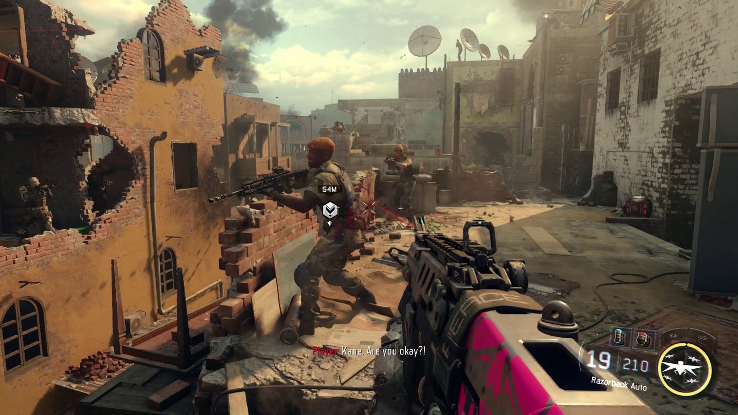 Call of Duty: Black Ops 3Häufig bieten die Level mehrere Pfade. Hier könnten wir durch das linke Haus oder durch die mittlere Gasse zwischen den Häusern laufen.