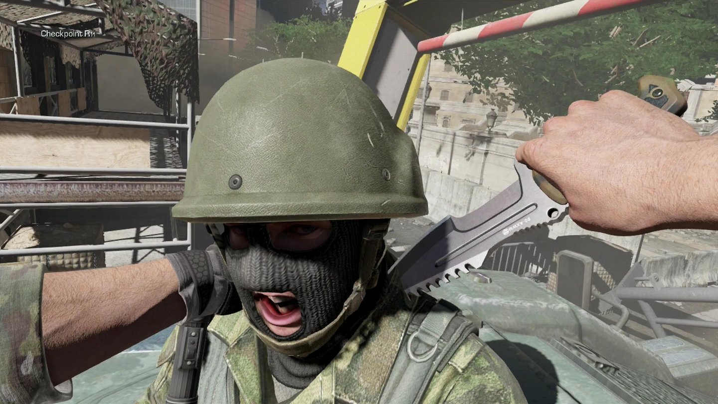 Call of Duty: Ghosts - PS4-ScreenshotsMesser rein. Wir schon in den letzten Serienteilen werden die Nahkampf-Kills teilweise überzogen gefeiert.
