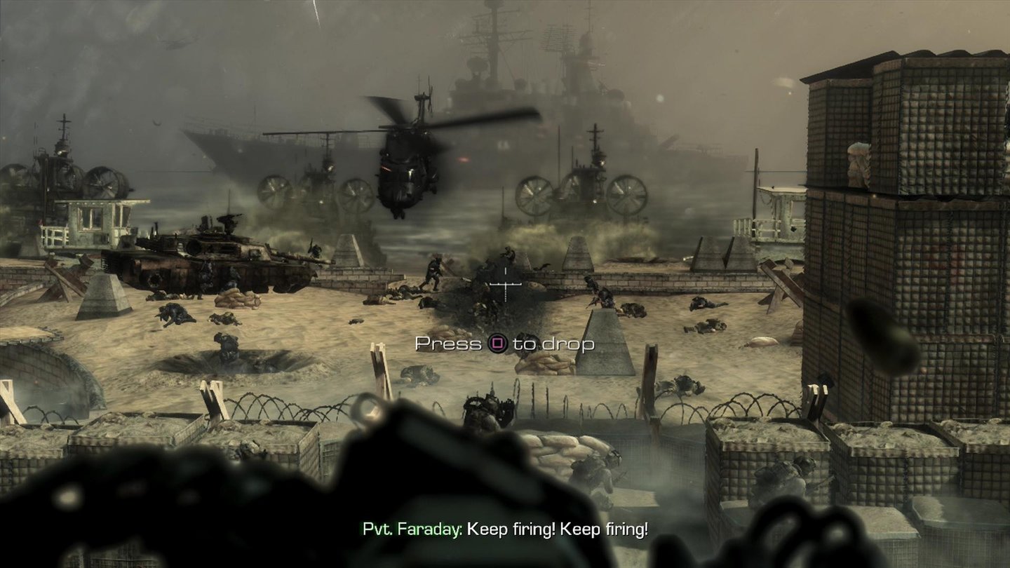 Call of Duty: Ghosts - PS4-ScreenshotsDie Strandlandung im Stil von Omaha Beach erleben wir diesmal als Verteidiger. Auch sonst dreht die Kampagne bekannte Situationen gerne mal um.