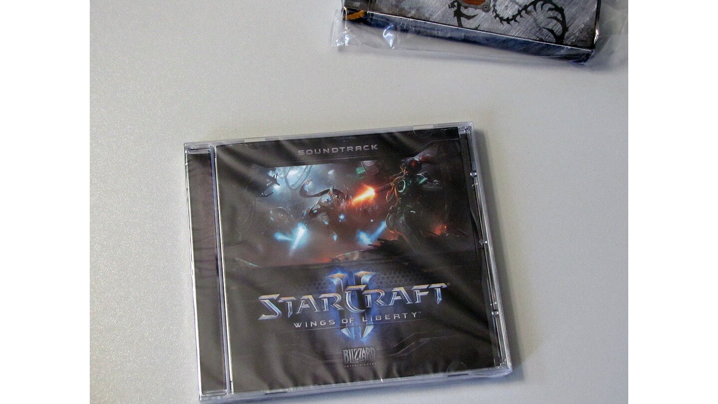 Collector's Edition von StarCraft 2 ausgepacktDer Soundtrack darf bei einer Sonderedition nicht fehlen.