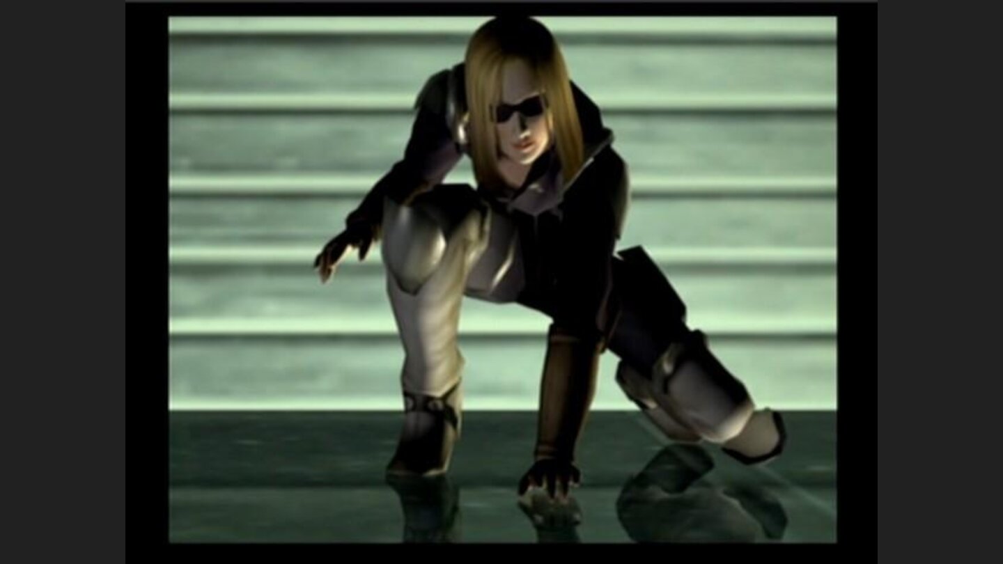 Arriving at the scene of... ahem, my own intrusion, ready to face the badguys
