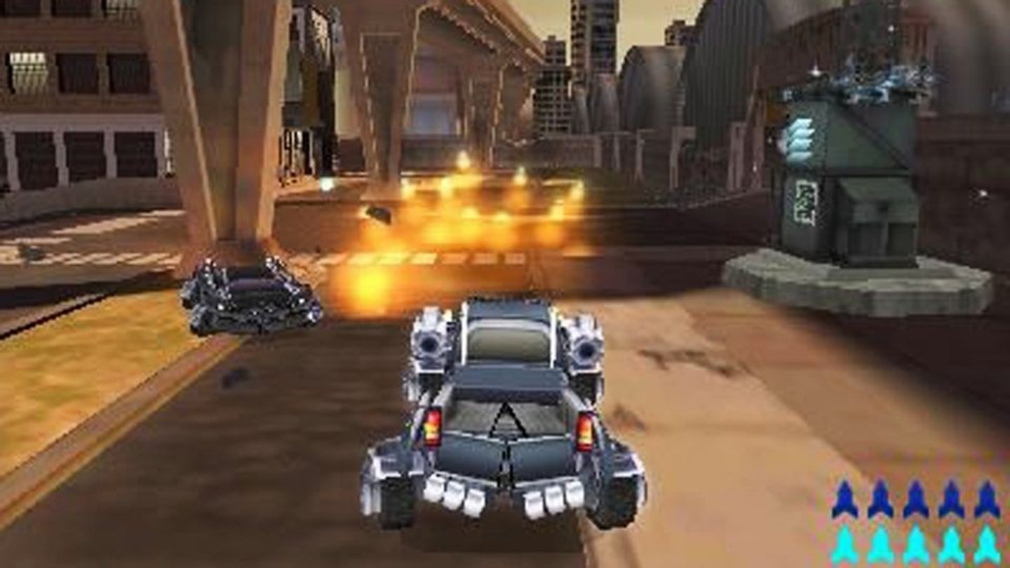 Transformers 3: Autobots /Transformers 3: Decepticons (2011)
Im NintendoDS-Ableger von 2011 schlüpfen wir in zwei verschiedenen Kampagnen in die Haut von Autobots oder Decepticons und treten dabei auch gegen andere Spieler an.