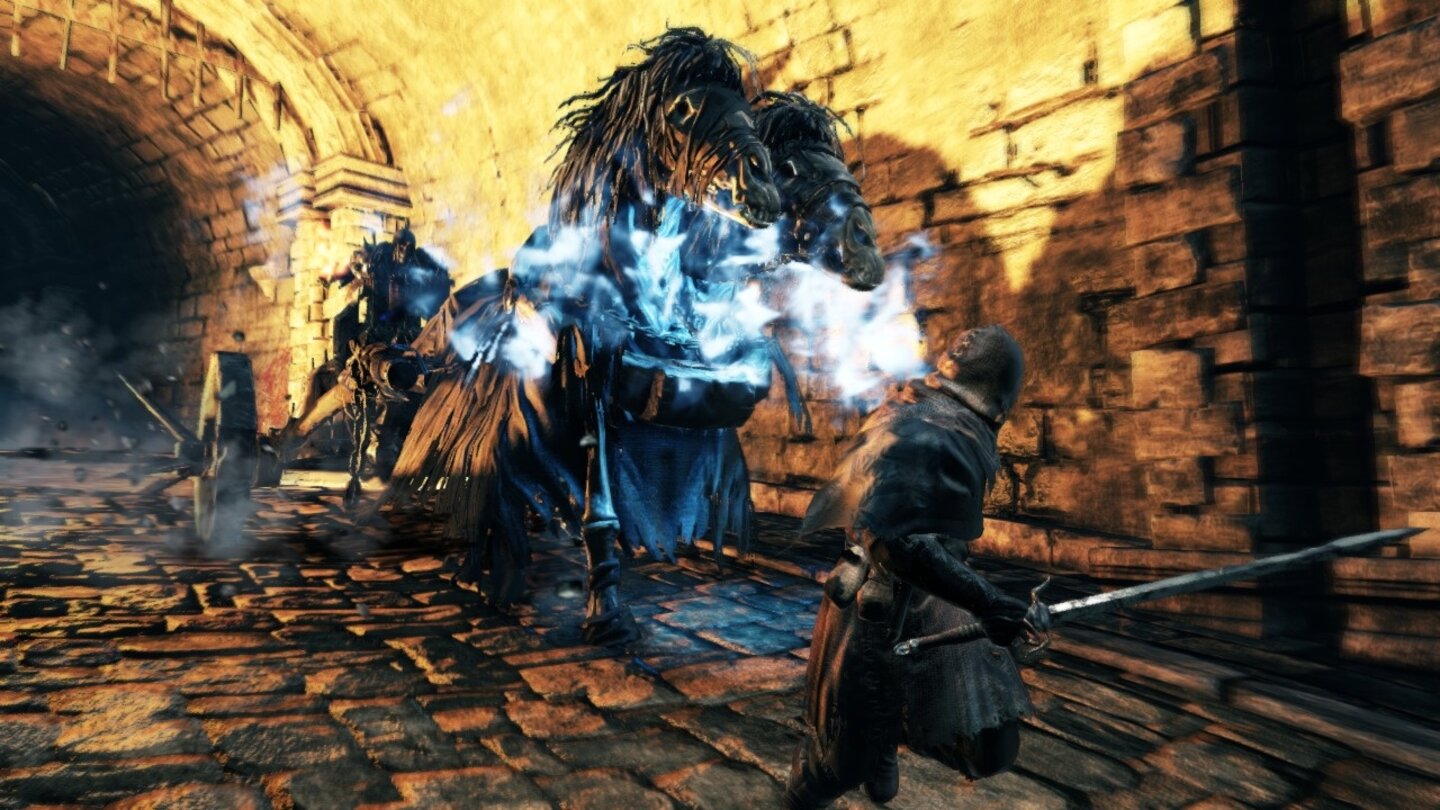 Dark Souls 2Der Tod kommt mit 2 PS. Ausweichen? Keine schlechte Idee, wären da nicht die Sicheln an den Rädern.