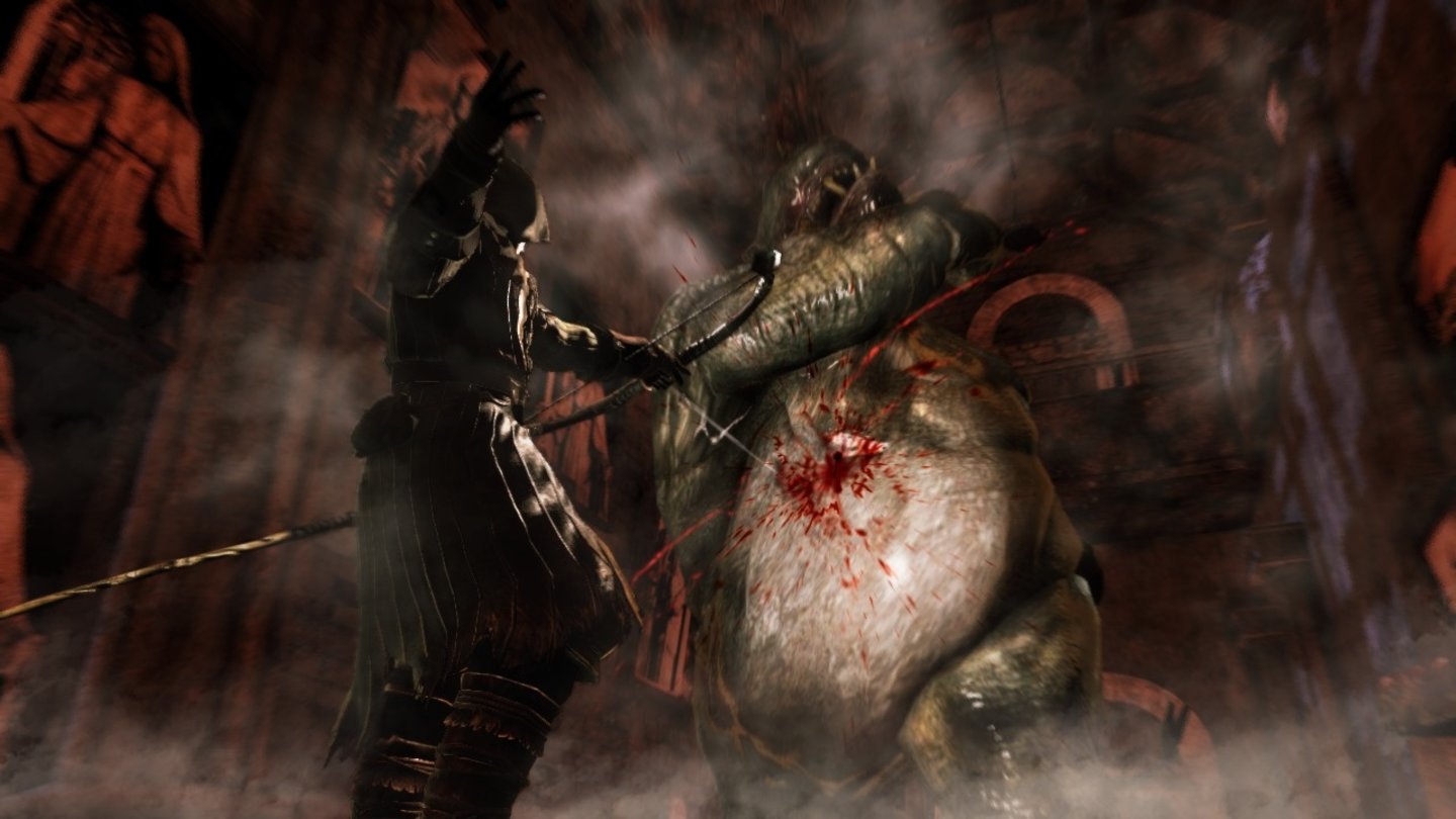 Dark Souls 2Präzision ist der Schlüssel zum Sieg: Die Reptilienhaut dieses schleimigen Monsters ist überall ziemlich dick, lediglich der Bauch ist leicht verwundbar.