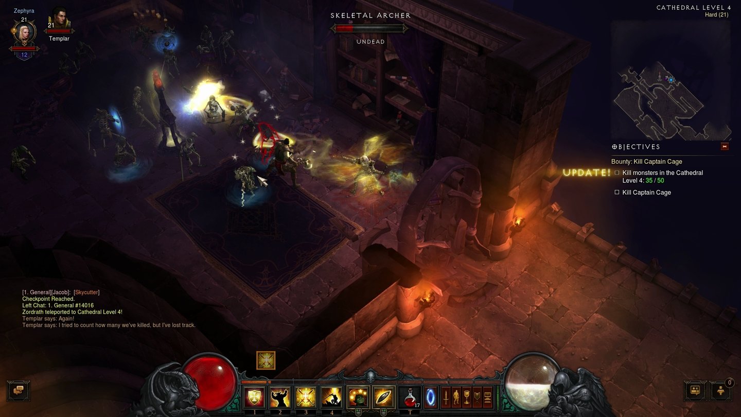 Diablo 3: Reaper of SoulsAuch auf Entfernung gefährlich: Die geworfenen Schilde des Kreuzritters springen von Feind zu Feind.