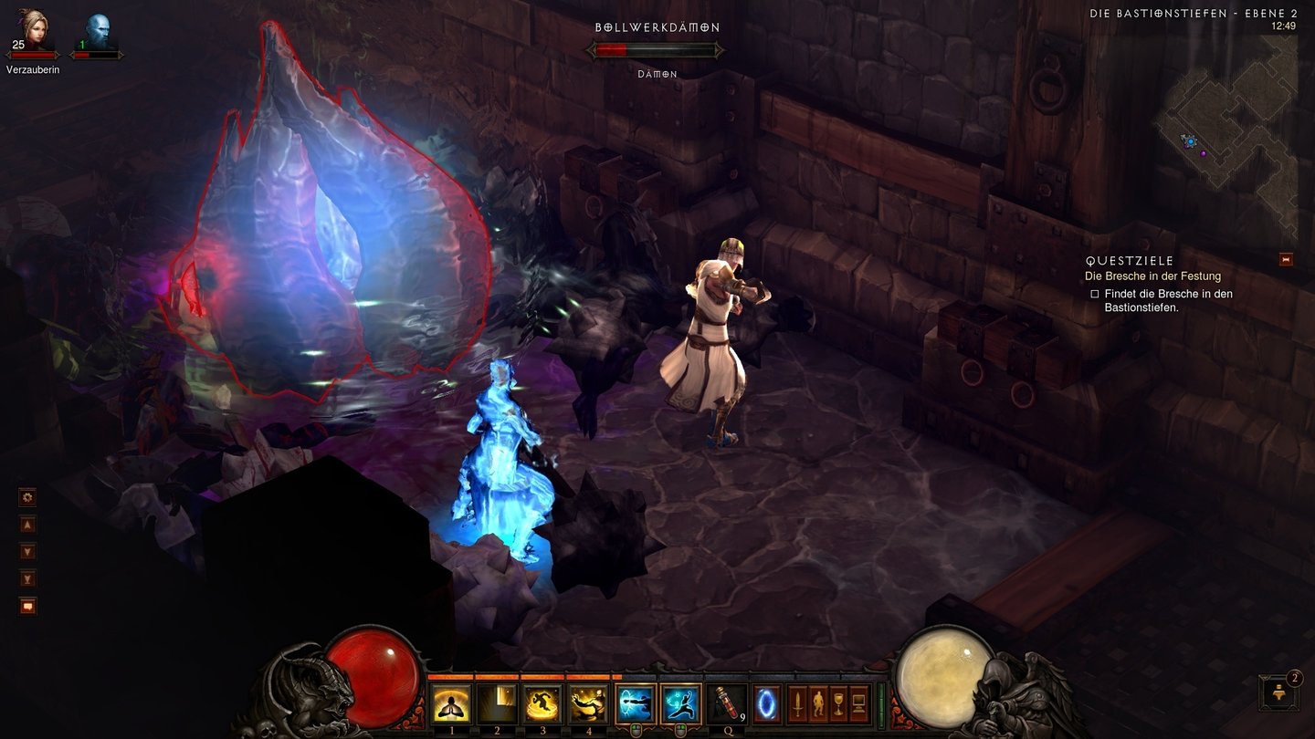 Diablo 3Noch dazu kann sich das Monster unverwundbar machen, indem es seine Arme schließt.