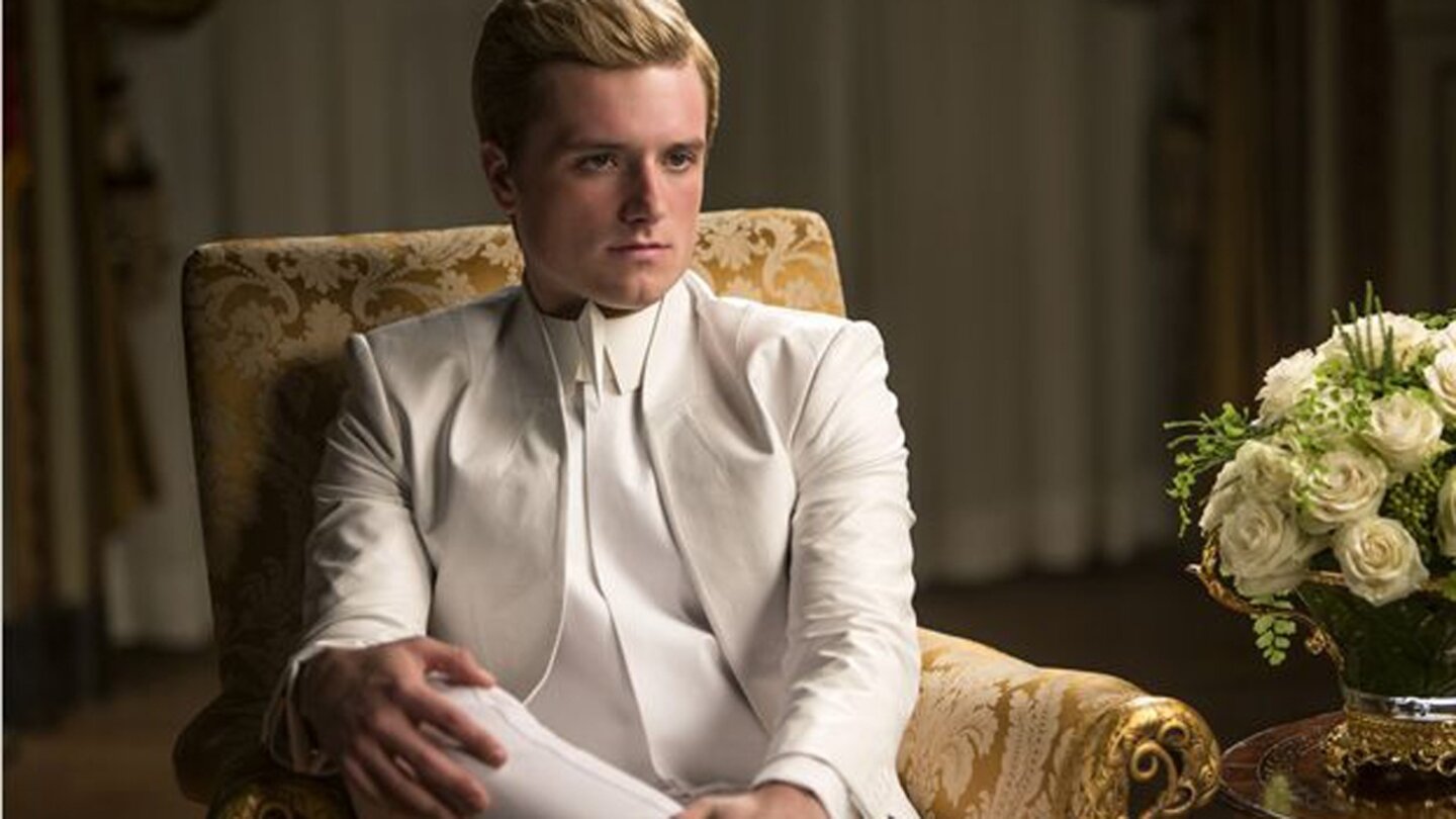 Die Tribute von Panem: Mockingjay - Teil 1Peeta Mellark (Josh Hutcherson) zeigt in den wenigen Szenen mehr Emotionen als Jennifer Lawrence im gesamten Film.