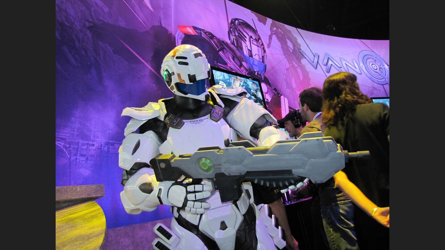 E3 2010 - Die besten Kostüme und Standfiguren