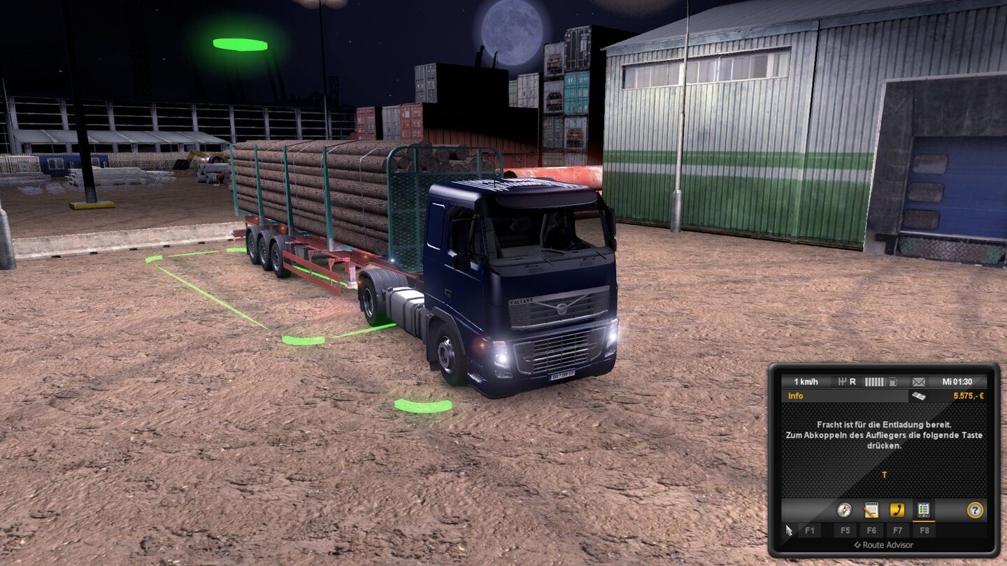 Euro Truck Simulator 2Passt, wackelt und hat Luft: Hier haben wir genug Platz zum Rangieren, außerdem müssen wir den Abkoppelpunkt nicht hundertprozentig treffen.