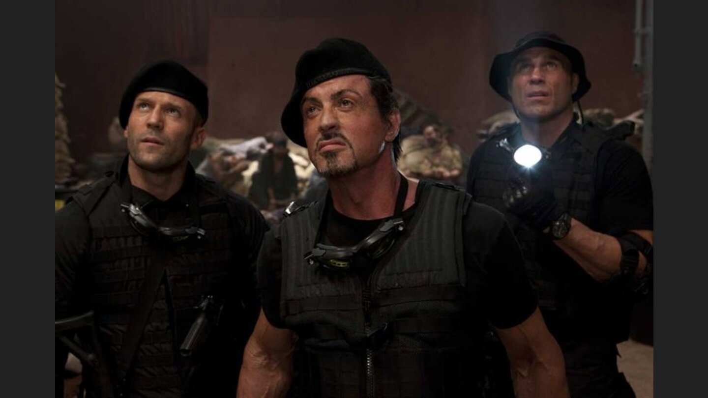 The ExpendablesMan sieht es ihm vielleicht nicht auf den ersten Blick an, aber Sylvester Stallone ist bereits 64 Jahre alt.
