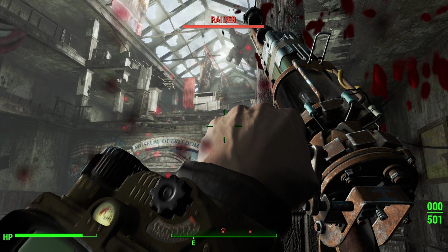 Fallout 4Die Laser-Muskete muss vor jedem Schuss mühsam aufgezogen werden, lässt dann aber eine vernichtende Salve los.