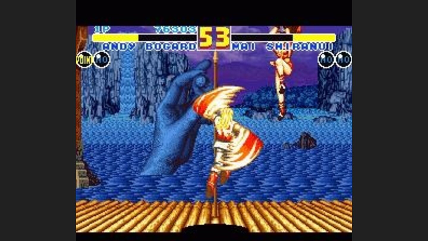 Andy Bogard uses his special uppercut against Mai Shiranui