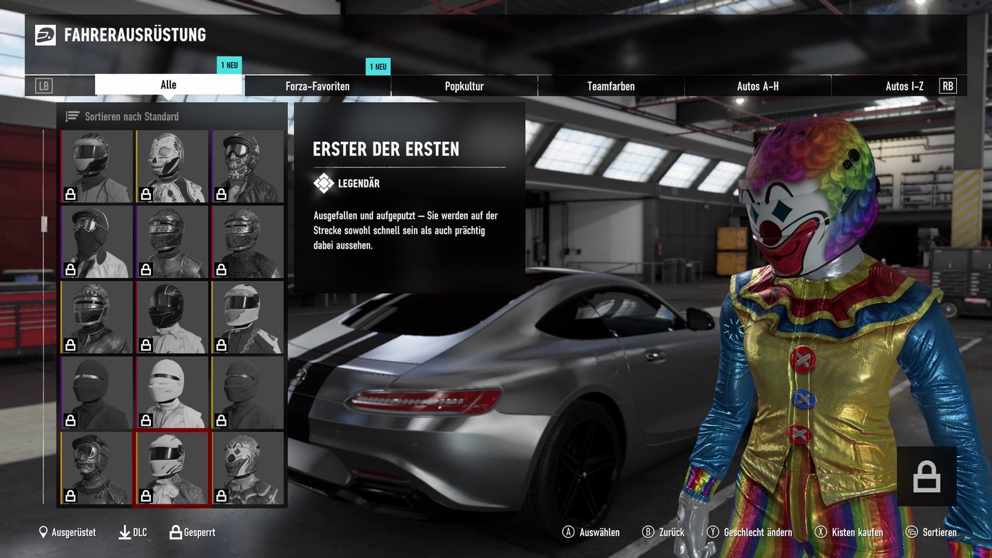 Forza Motorsport 7Wer will, kann seinem Drivatar auch Clowns-Kostüm, Ritterrüstung oder Samurai-Look verpassen.