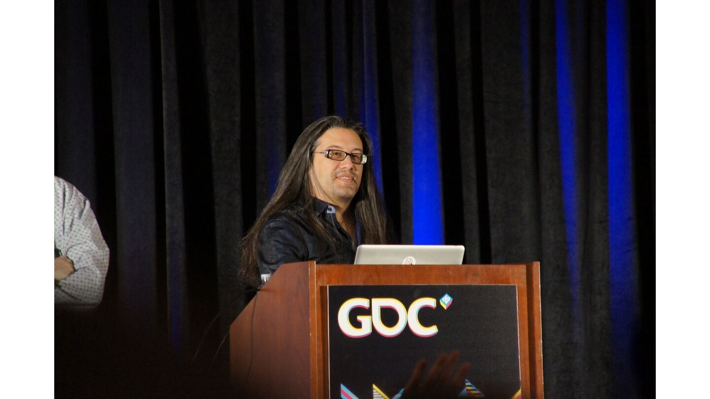 GDC 2011 DesignerJohn Romero ist nach einem eher erfolglosen Ausflug ins Handyspiel-Genre (ein paar Jahre zu früh, noch vor iPhone & Co) ins momentan boomende Social Games Lager gewechselt.