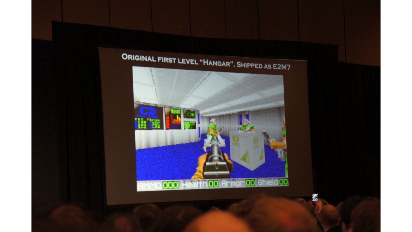 GDC 2011 VorträgeIn seinem Doom-Vortrag zeigte John Romero erste Level-Entwürfe und frühe Prototypen des Ego-Shooters.