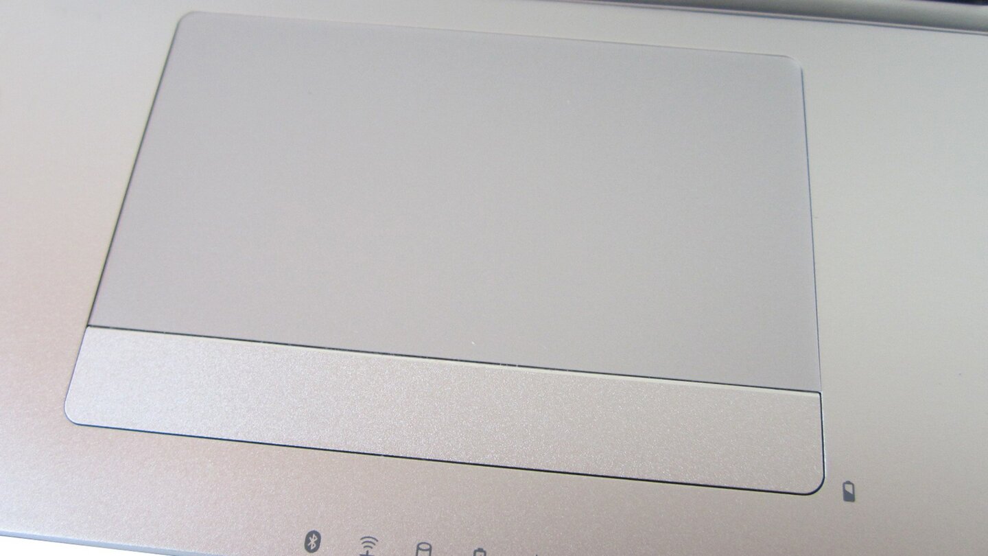 Gigabyte P34G