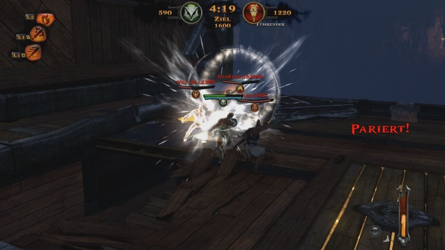 God of War: Ascension (Multiplayer)Durch die ganzen Lichtblitze und Verwischeffekte wird es schwierig, die eigene Spielfigur zu identifizieren.