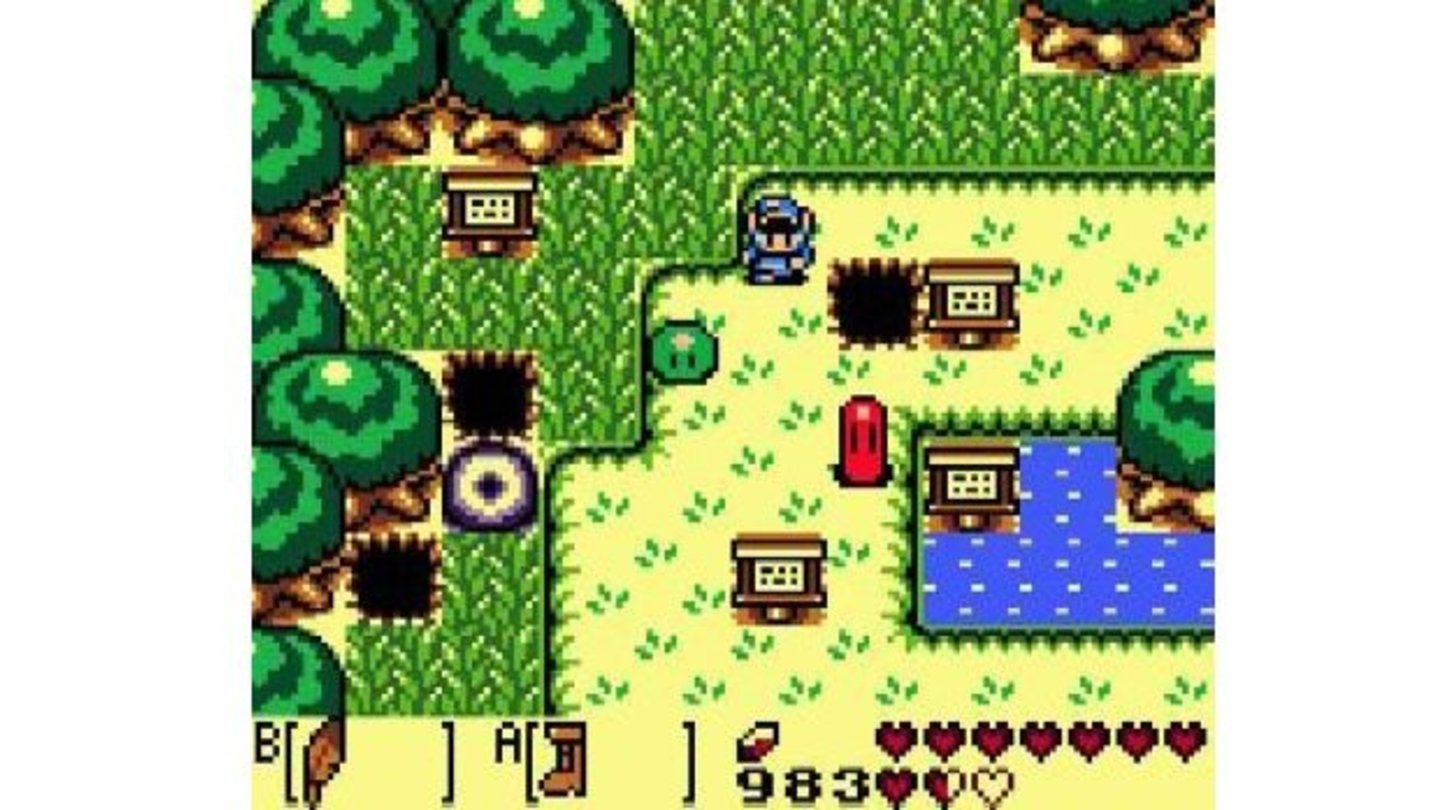 The Legend of Zelda: Link‘s Awakening (1993, GB)Der erste für einen Handheld erschienene Teil der Zelda-Reihe baut in seiner Handlung auf dem Vorgänger A Link to the Past auf. Nachdem Link damals zu einer Trainingsreise aufgebrochen ist, gelangt er in einen Sturm und erleidet Schiffbruch auf der Insel Cocolint. Zum ersten Mal muss Link hier nicht jemand anderen retten, sondern sich selbst. Im Laufe des Spiels findet er heraus, dass ganz Cocolint nur im träumenden Bewusstsein des Windfisches existiert, was ihn vor eine schwere Entscheidung stellt: Wenn er nach Hyrule zurückkehren will, muss er den Traum beenden und damit die gesamte Welt zerstören, zusammen mit seinen Bewohnern. In Link’s Awakening können wir zum ersten Mal unsere Items frei ausrüsten, und Gegenstände mit den NPCs tauschen. Die ursprüngliche, monochrome 8-bit-Version erscheint 1998 für den GameBoy Color noch einmal in Farbe, und ist seit 2011 als Download für den Nintendo 3DS erhältlich.