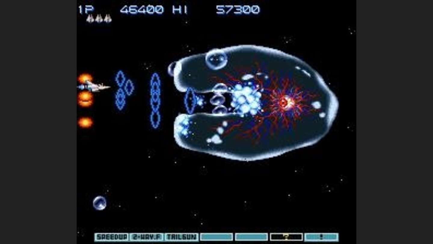 With the same offensive strategy and a different positioning, the ship faces Bubble Brain.