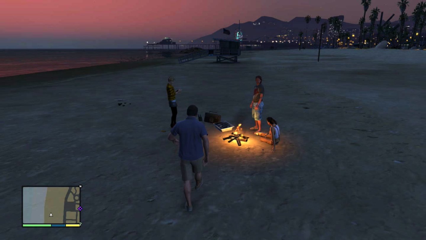 GTA 5 – Lagerfeuer am Strand
Bei Nacht erleuchten am Strand einige Lagerfeuer um die sich einige Nachtschwärmer scharen. Manche von ihnen schrammeln dabei auf einer Gitarre rum.