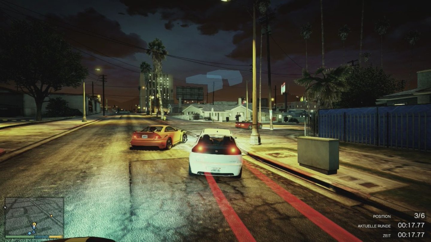 Grand Theft Auto 5Jeder Charakter hat eine Spezialfähigkeit, die wir per Druck auf beide Analogsticks auslösen: Franklin verlangsamt beim Autofahren die Zeit.