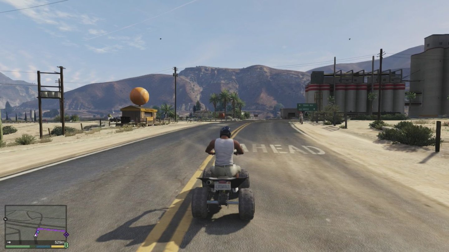 Grand Theft Auto 5GTA 5 hat nicht nur eine Großstadt zu bieten, sondern auch eine waschechte Wüstenregion mit Hinterwäldler-Käffern.