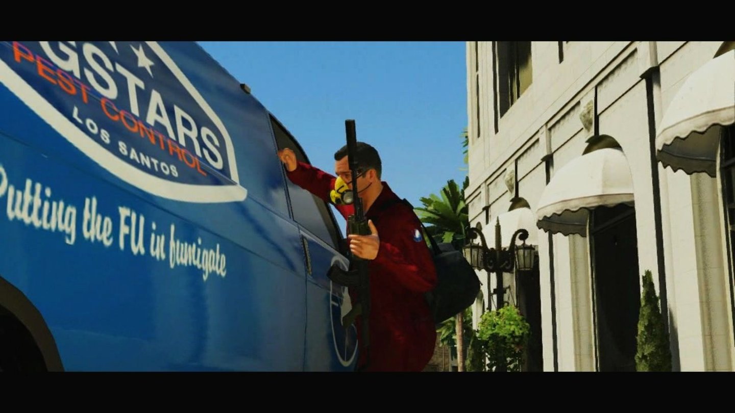 GTA 5 – Trailer-AnalyseEndlich Action: Hier verkleiden sich Ganoven als Kammerjäger. Hat das etwas mit dem Flugzeug von eben zu tun?