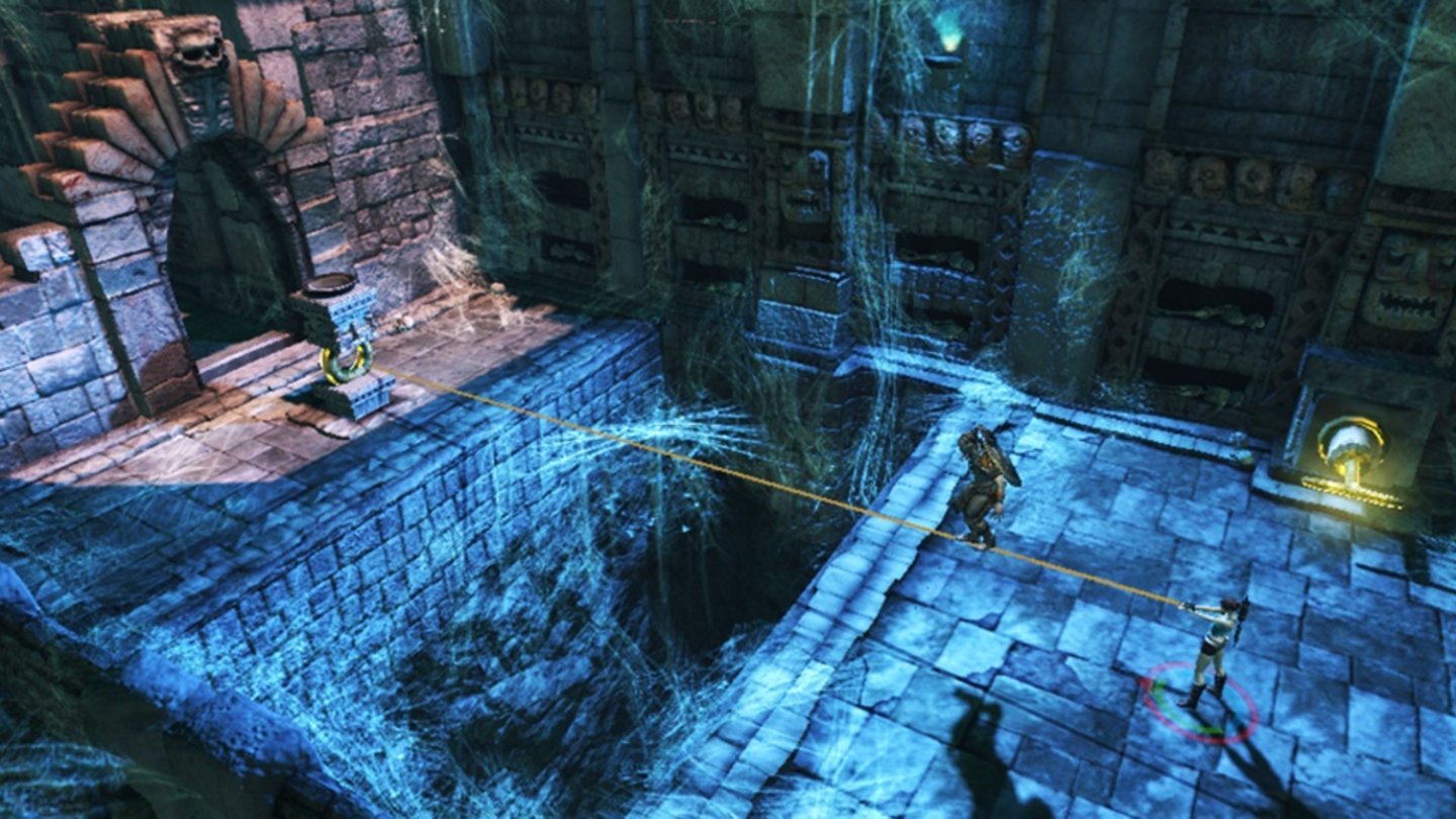 Lara Croft and the Guardian of Light (2010) Lara Croft and the Guardian of Light kommt 2010 für den PC, die PlaySation 3 (PSN) und die Xbox 360 (Xbox Live)auf den Markt. Zum ersten Mal steuern wir Lara nicht aus der Schulterperspektive, sondern in einer isometrischen Ansicht durch die verschiedenen Gebiete. Das Spiel bietet zwar einen Einzelspieler-Modus, legt seinen Schwerpunkt aber klar auf den Multiplayer-Modus, in dem zwei Spieler – mit Lara und einem Mayakrieger als Charakteren – zusammen gegen den Totengott Xolotl antreten. Um die Rätsel und Fallen zu überstehen, müssen die Fähigkeiten der beiden Figuren miteinander verknüpft werden – Der Krieger kann zum Beispiel auf von Lara gespannten Seilen balancieren und so Abgründe überwinden. Obwohl sich Lara Croft and the Guardian of Light die Hauptfigur mit den übrigen Tomb-Raider-Titeln teilt, trägt es nicht den offiziellen Seriennamen.