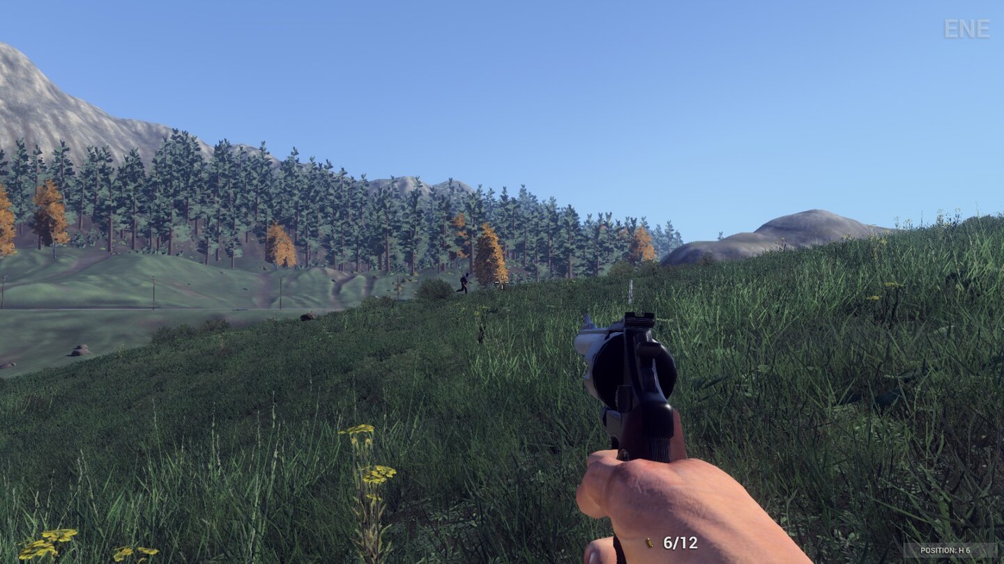 H1Z1Ist die erste Waffe gefunden, geht es in dem an die Hungerspiele aus den »Die Tribute von Panem«-Romanen angelehnten Spielmodus auf die Jagd nach anderen Spielern.