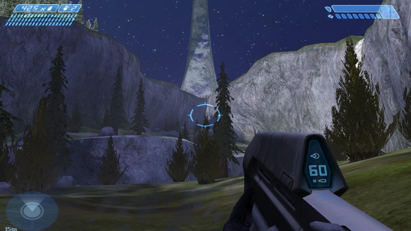 Halo: Combat Evolved (2001/2003)Der erste Teil der Halo-Serie ist zuerst für den PC geplant, wird aber nach dem Kauf des Enwicklerstudios auf die Xbox umgestellt und erscheint 2001 - die PC-Fassung kommt erst zwei Jahre später und ist zu dem Zeitpunkt veraltet. Viele der Spiel-Elemente, die heute zum Standard eines Shooters gehören, tauchen in Halo zum ersten Mal auf, etwa die Schilde, die sich in Feuerpausen automatisch wieder aufladen. 2011 erscheint Halo: Combat Evolved Anniversary mit überarbeiteter Grafik auf Basis von Halo: Reach, 3D-Modus und neuen Hintergrundinformationen zur Geschichte des Halo-Universums.