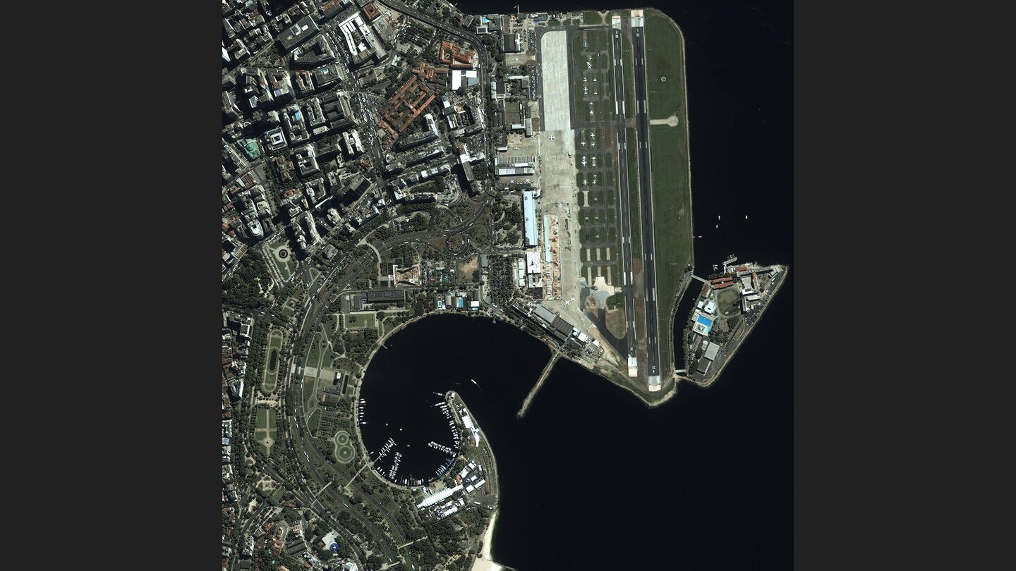 H.A.W.X. - Satellitenaufnahmen von GeoEye