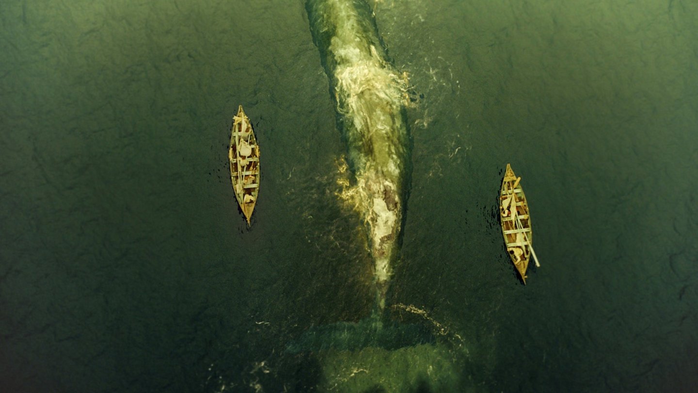 Im Herzen der SeeEigentlich haben sie keine Chance gegen den Wal. Schon gar nicht in ihren kleinen Rettungsbooten…