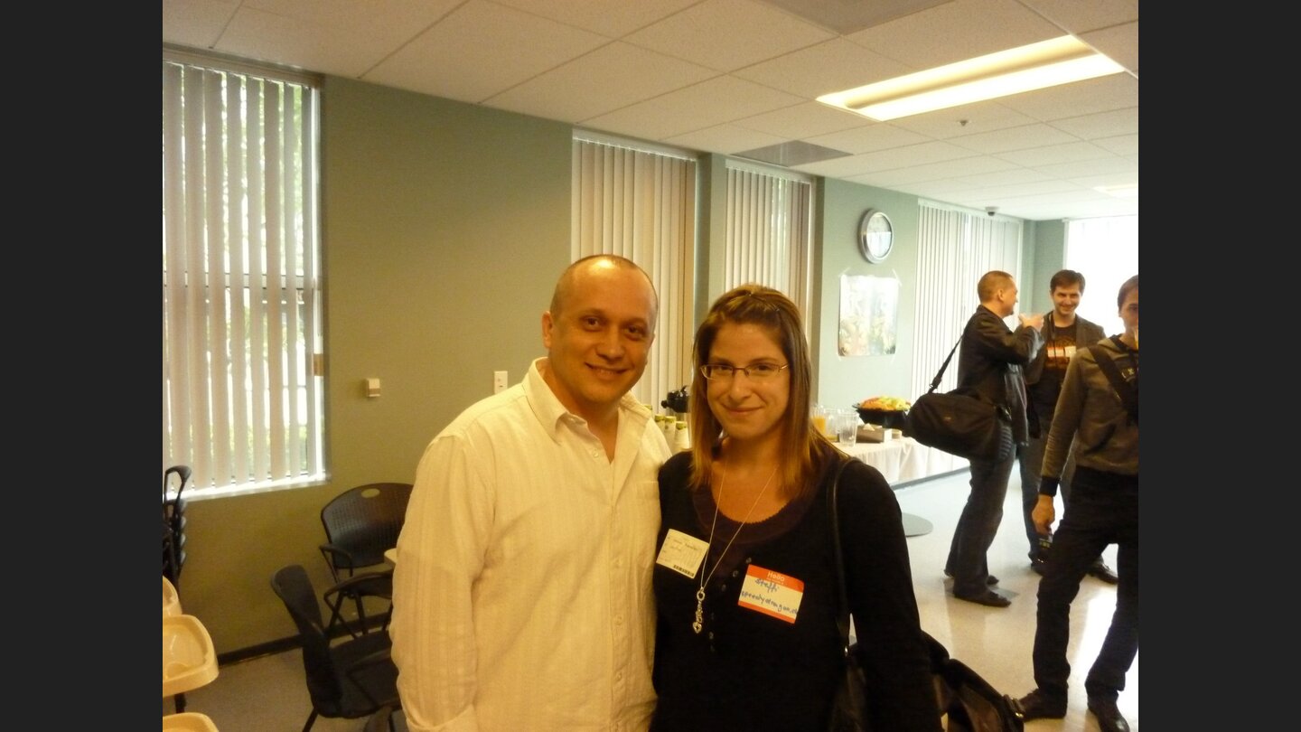 Impressionen von der Blizzcon 2010 - Steffi mit WoW-Community Manager Ghostcrawler