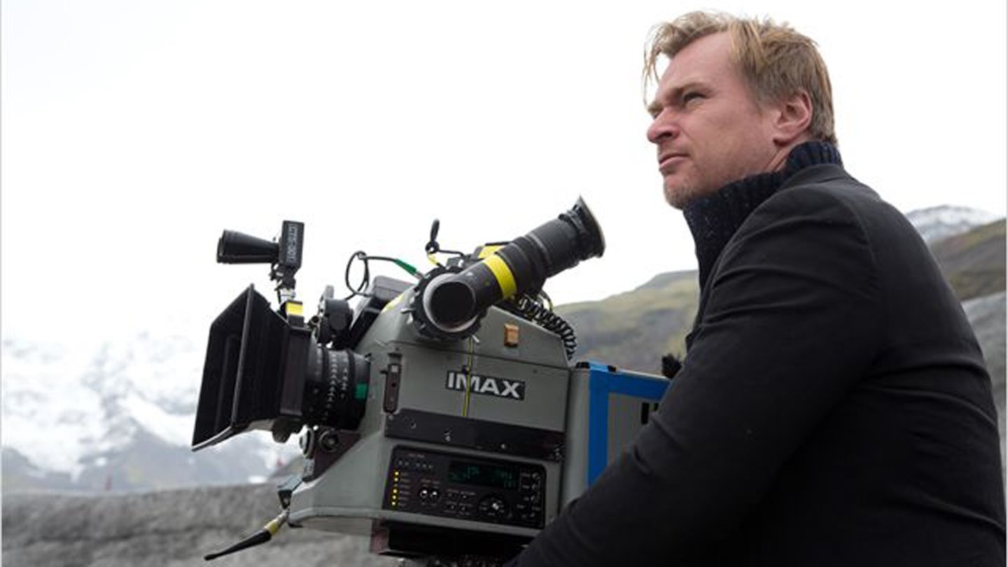 InterstellarChristopher Nolan verzichtet auf 3D. Dafür dreht er auf 35- und 70mm-Film, sowie im imposanten IMAX-Format.