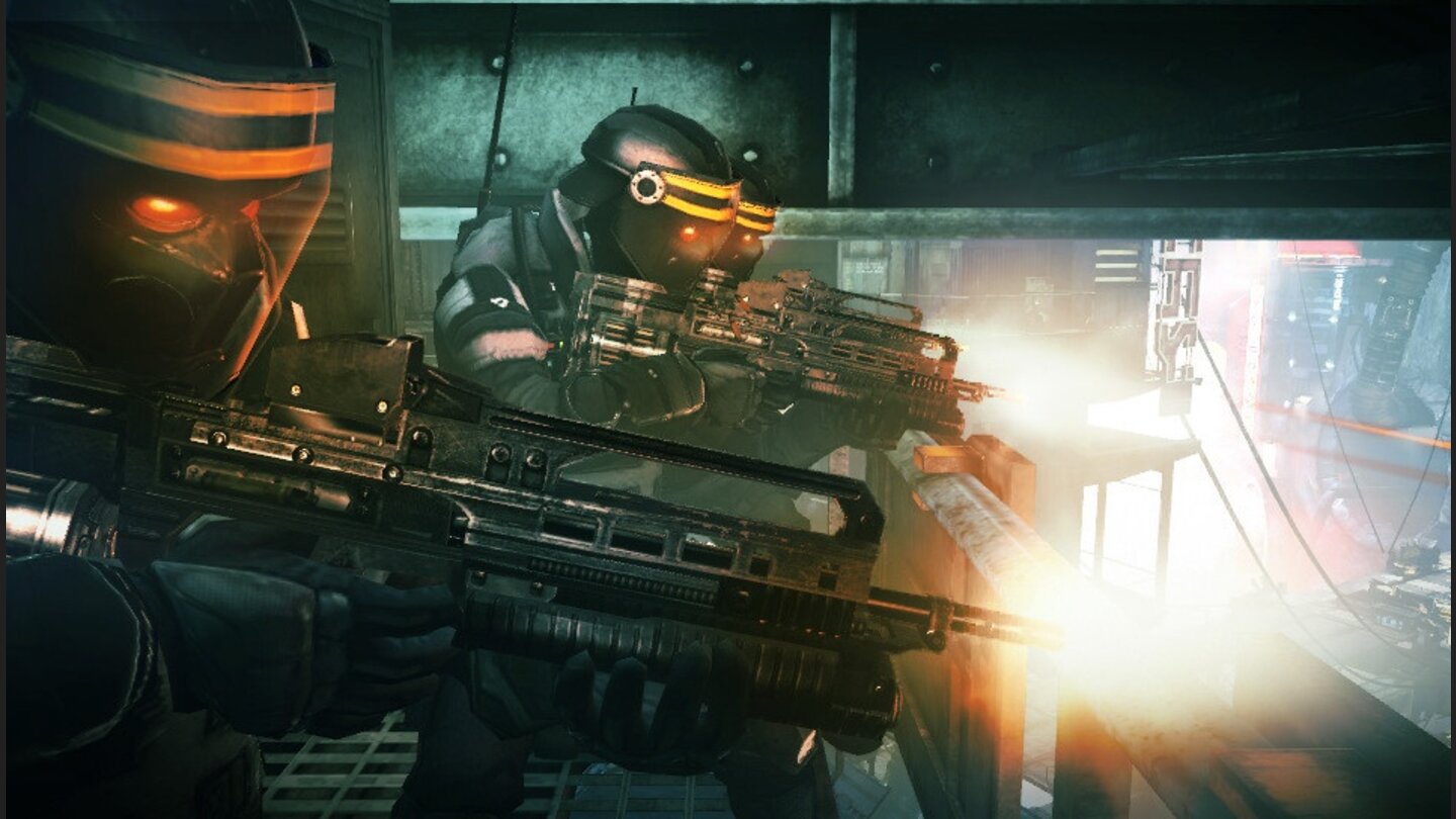 Killzone MercenarySelbst auf dem kleinen Display der PS-Vita sehen Waffenmodelle und Mündungsfeuer schick aus.