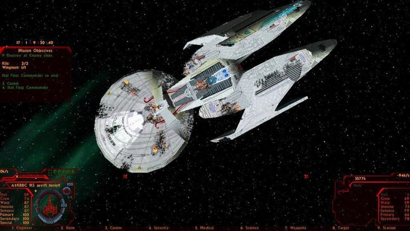 Star Trek: Klingon AcademyDie Fortsetzung zu Starfleet Academy schickte uns im Jahr 2000 bei den Klingonen in die Lehre. Als junger Klingonen-Krieger lernen wir diesmal unter dem Befehl von General Chang (der Böse aus Star Trek 6) wie wir Raumschiffe vom Bird of Prey bis zum Riesenkreuzer befehligen. Die Brückenansichten des Vorgängers hatten dabei allerdings ausgedient, stattdessen gaben wir den einzelnen Stationen direkt aus dem HUD heraus befehle.