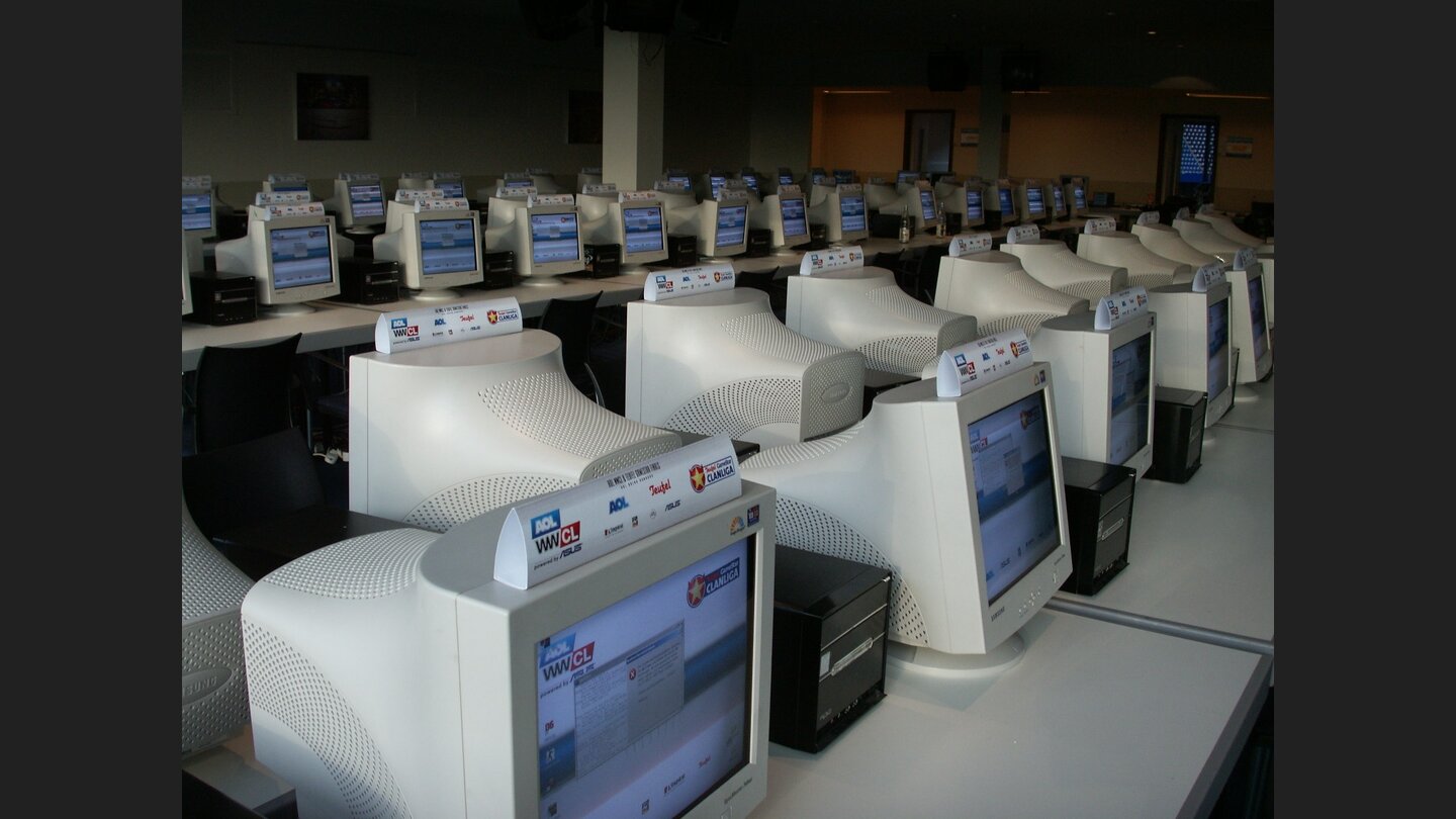 LAN Finals 1 4
