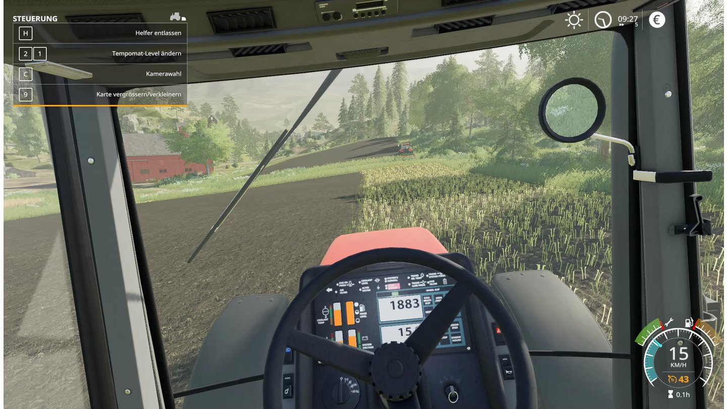 Landwirtschafts-Simulator 19Jedes Fahrzeug besitzt auch eine Cockpit-Perspektive inklusive Hebeln und Monitoren.