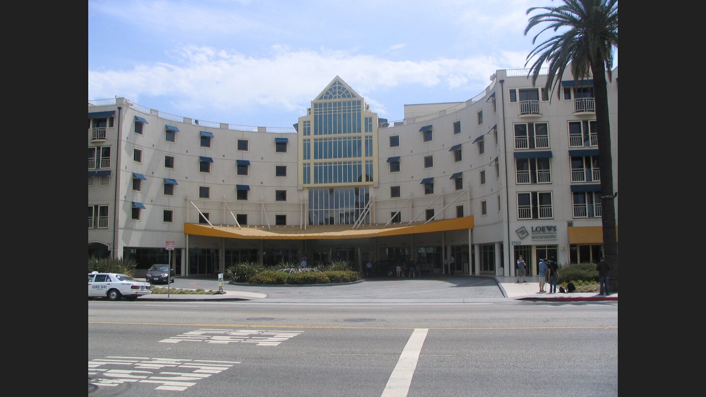 Loews 00