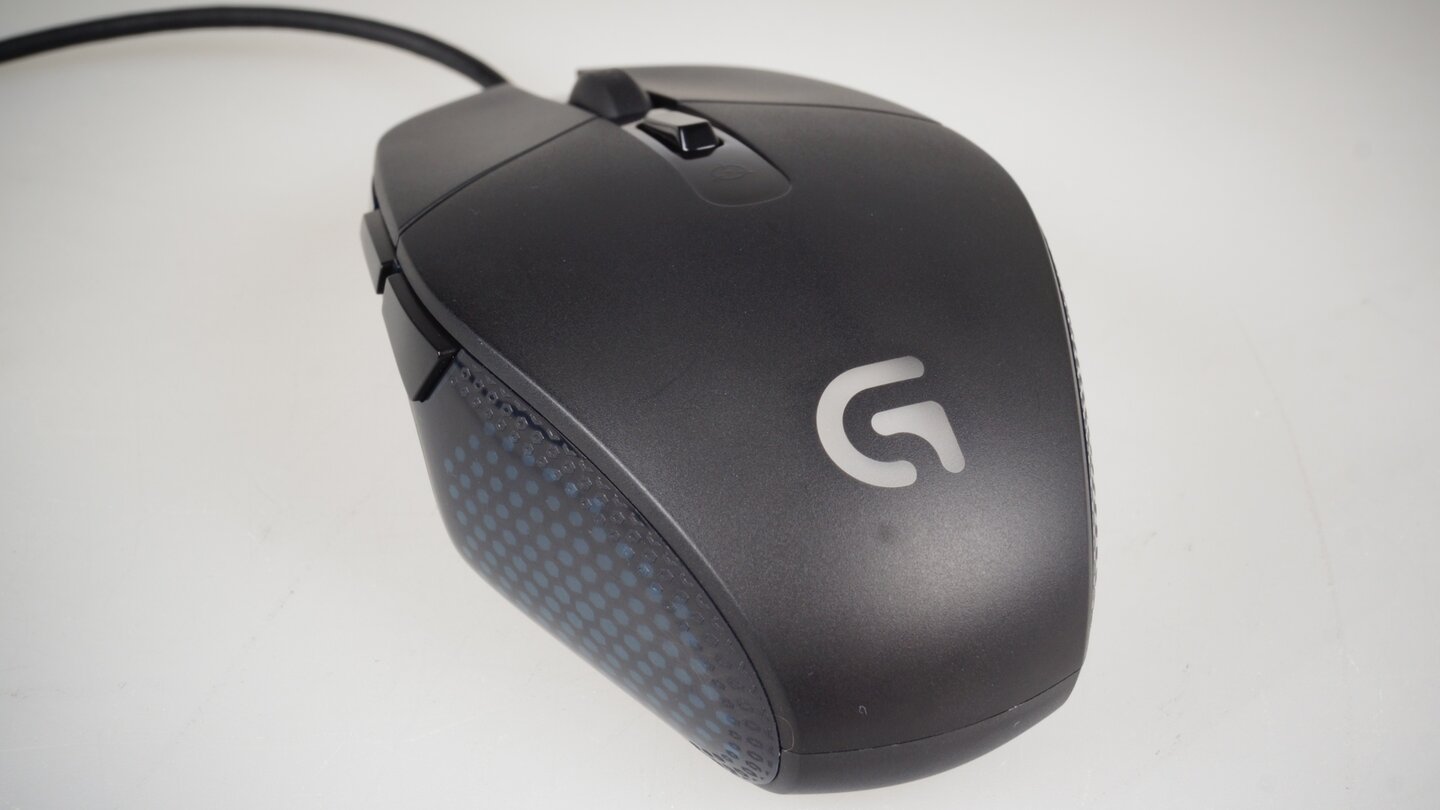 Das typische G-Logo ist ebenfalls beleuchtet und lässt sich über den Treiber wie die seitliche Beleuchtung konfigurieren.