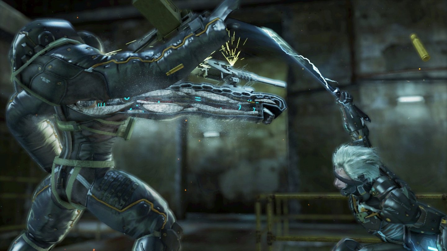 Metal Gear Rising: RevengeanceRaiden muss den Cyborgs ihre Batterie aus dem Magen reißen, um sein Hochfrequenzschwert aufzuladen.