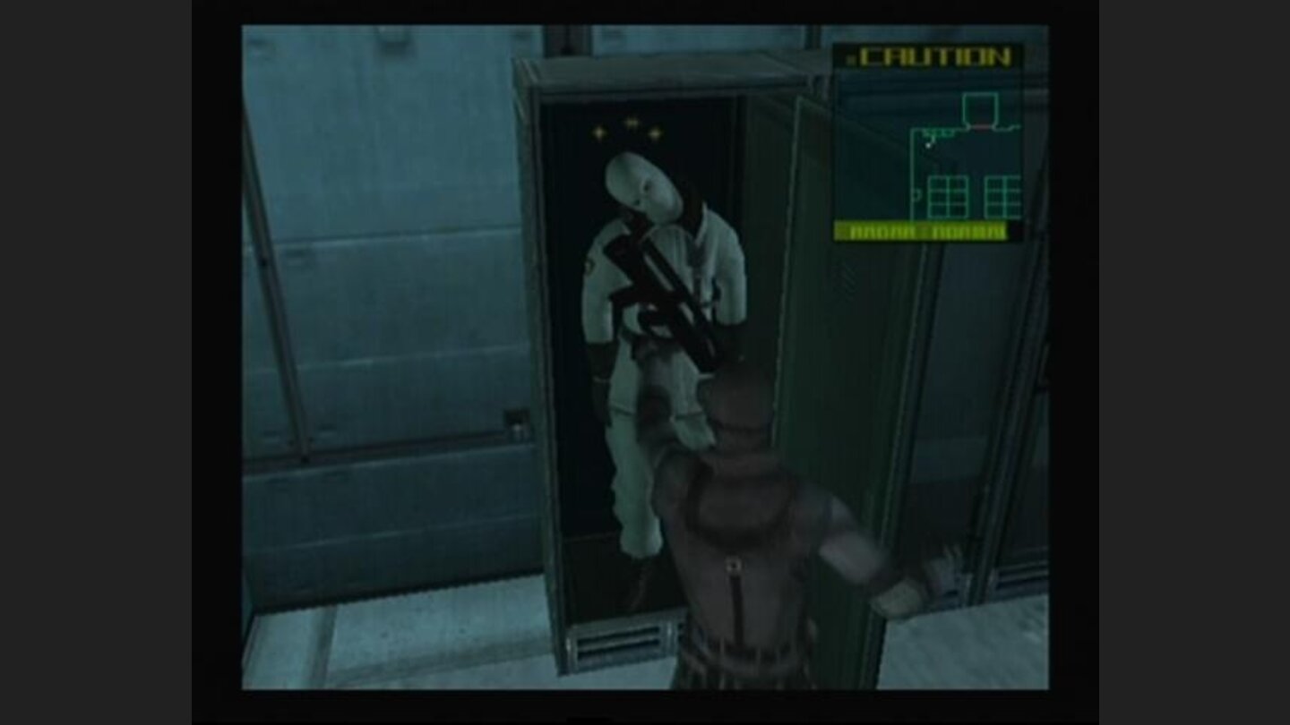 Hiding unconscious soldier in the locker.