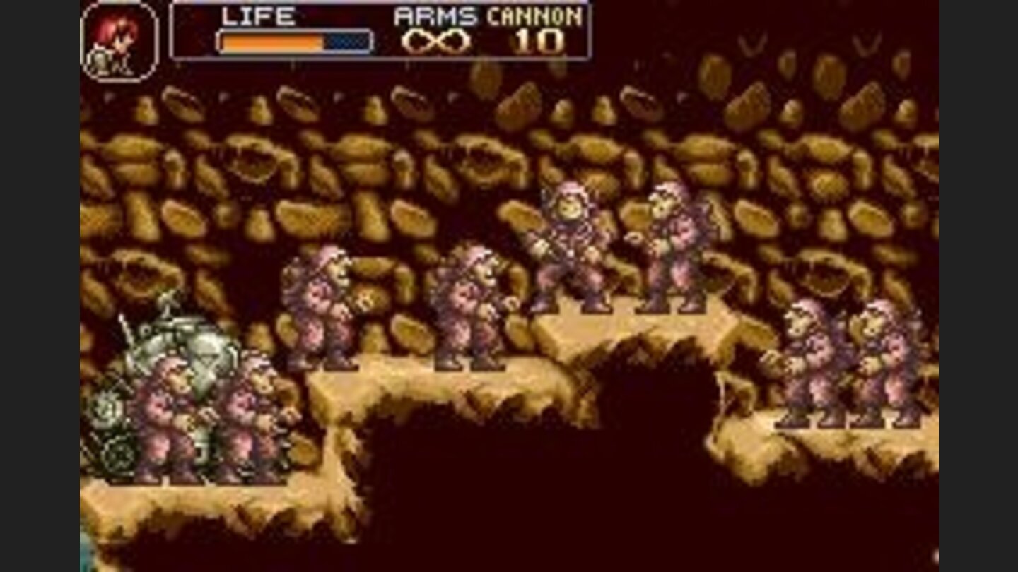 Soldiers, many soldiers!