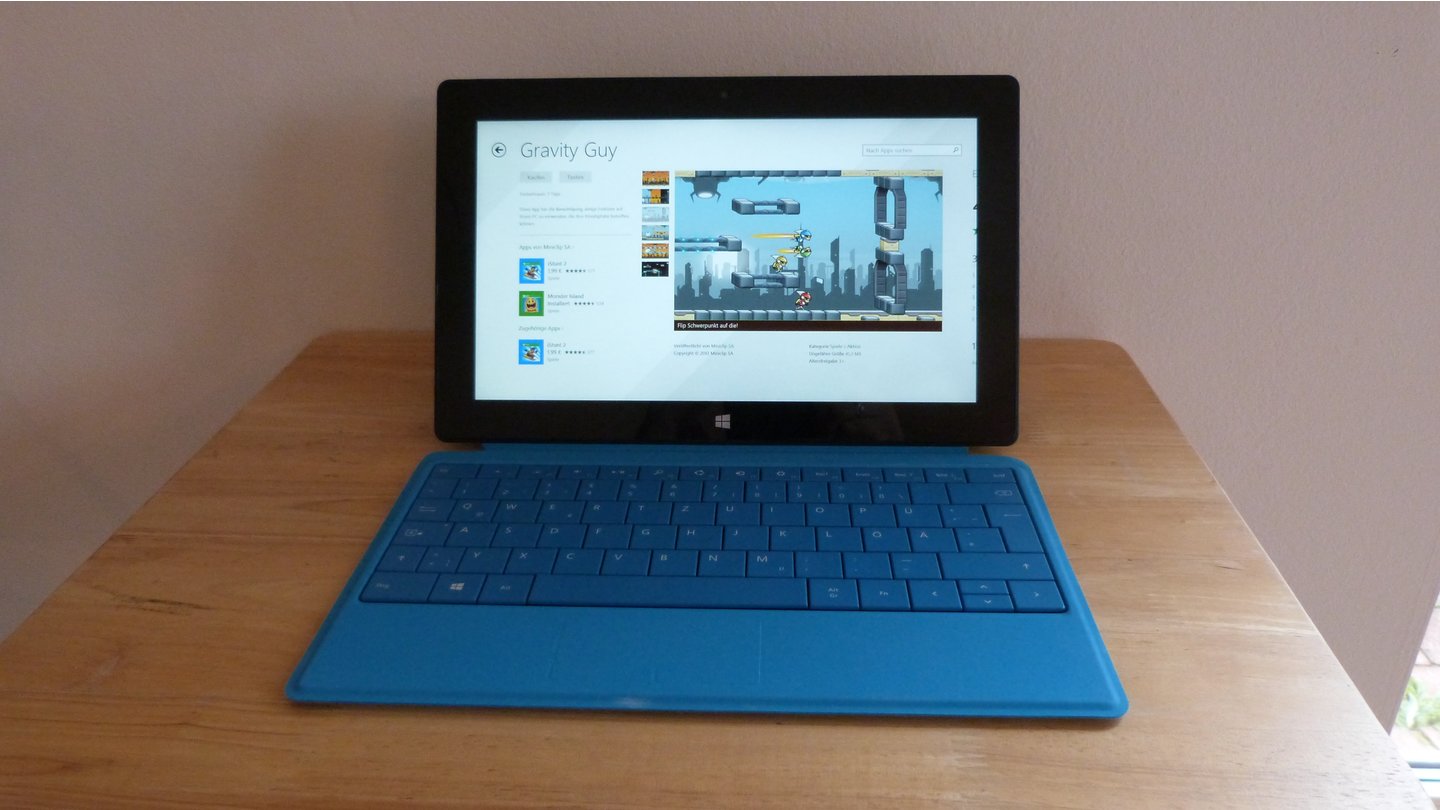 Microsoft Surface Pro 2 - Frontansicht mit Cover