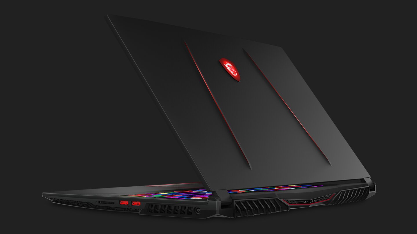Das GE75 Raider. Gut erkennbar sind die großen Luftauslässe der »Cooler Boost 5« Kühlung und die beleuchteten USB-Ports.