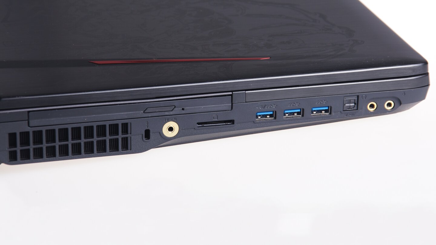 MSI GT80S 6QE - Anschlüsse links
