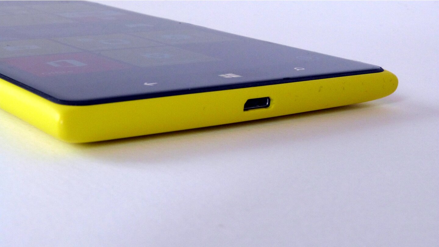 Nokia Lumia 1520 - Micro USB