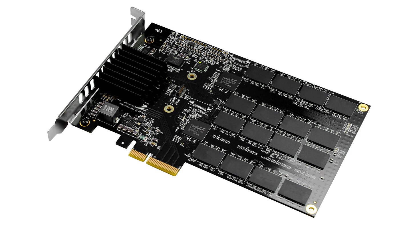 Die OCZ RevoDrive 3 X2 vereint einen SSD-Raid auf einer PCI-Express-Karte.
