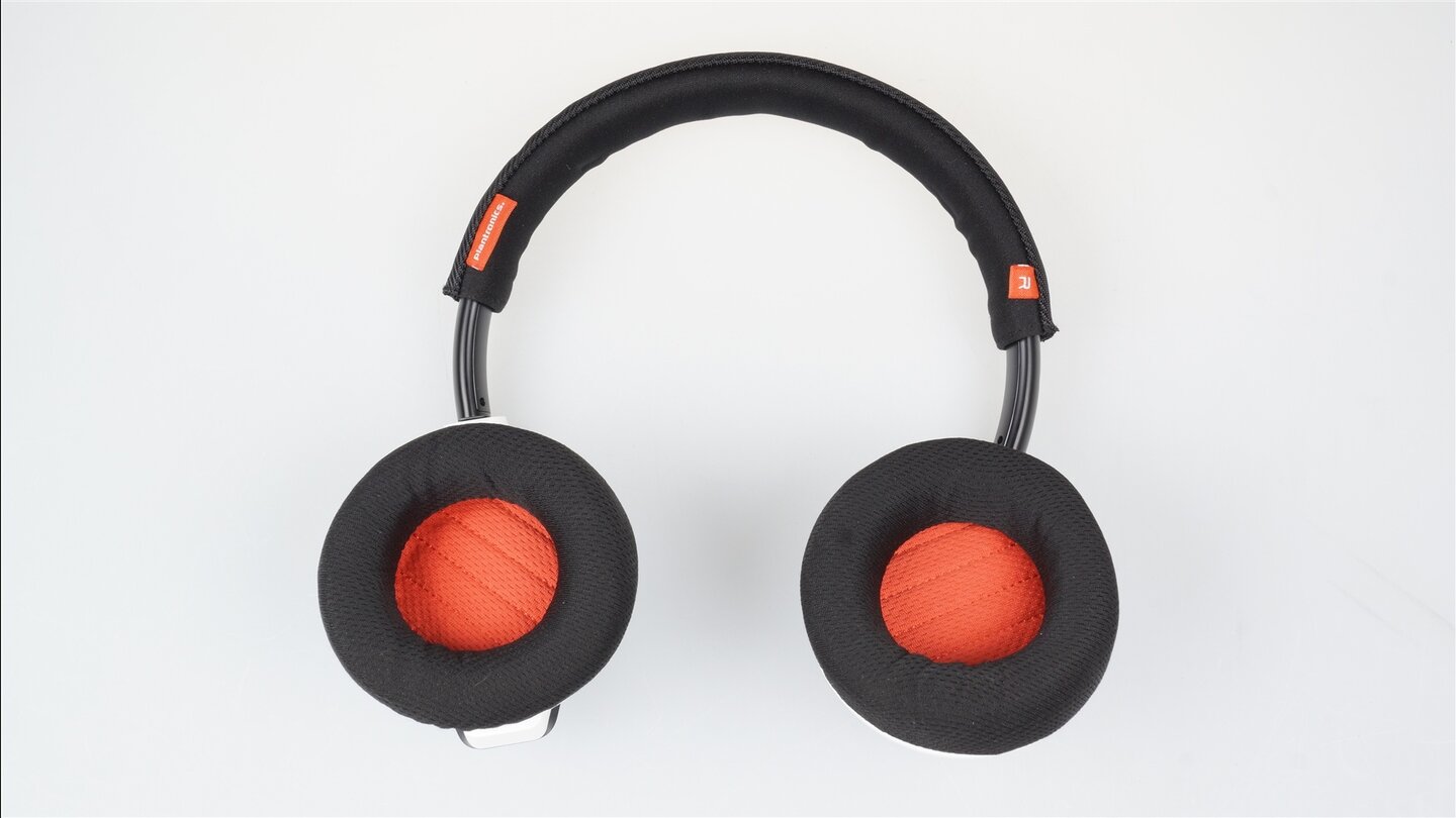 Die Ohrpolster sind sauber eingelassen.