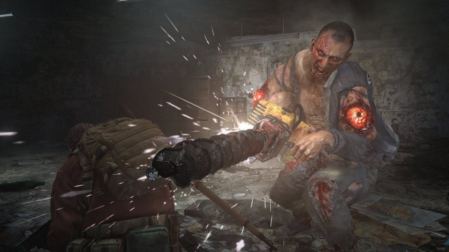 Resident Evil: Revelations 2Moiras Taschenlampe blendet Gegner und ist sogar in einem Bosskampf essenziell.